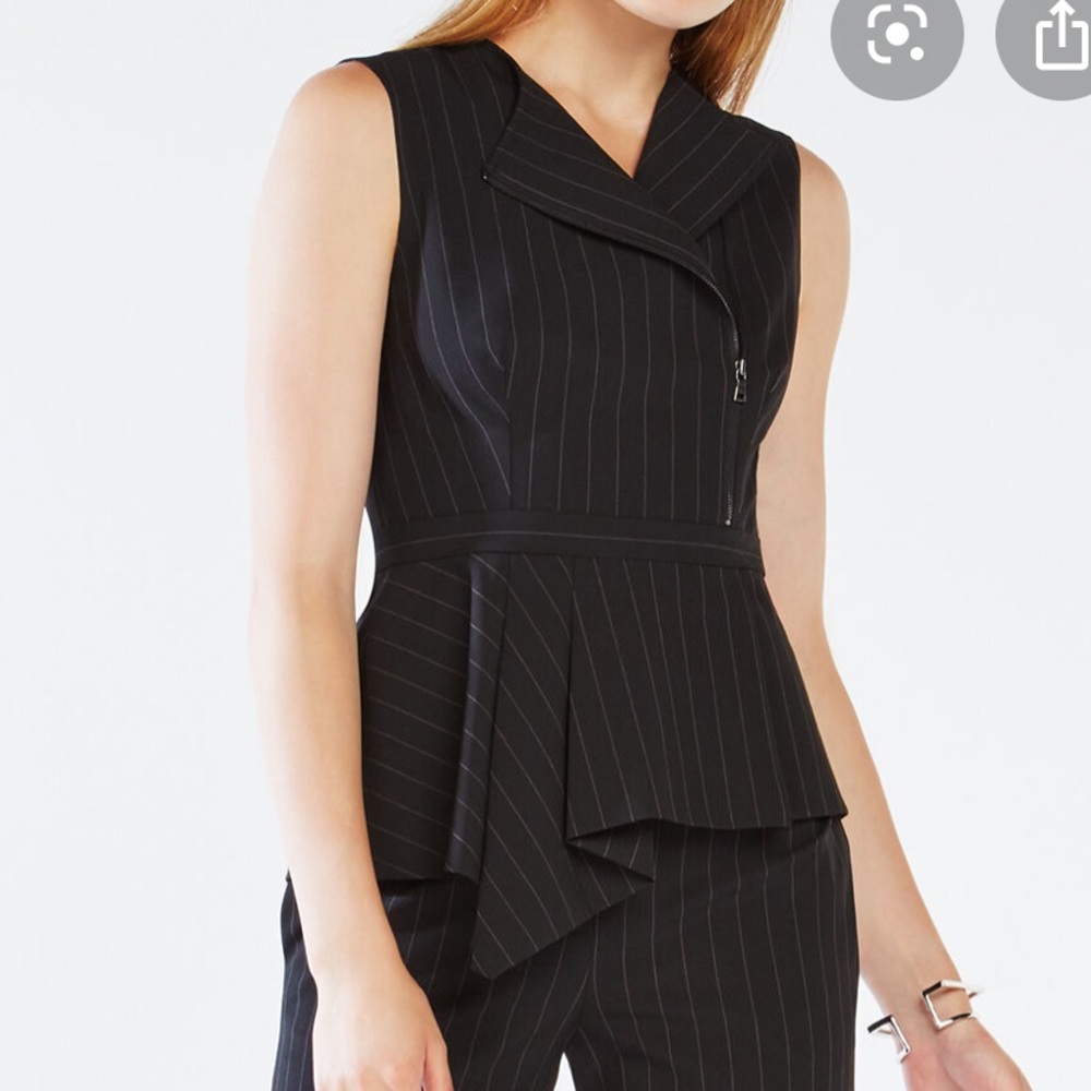 NWOT BCBGMAXAZRIA sleeveless blazer top